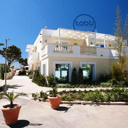 Tabu Hotel Porto Cesareo Kültér fotó